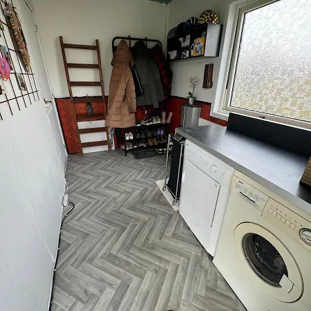 Charming Tree House Close To Legoland Holiday home