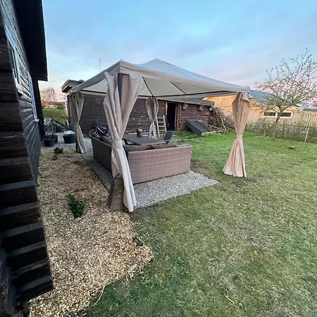 Charming Tree House Close To Legoland Holiday home *