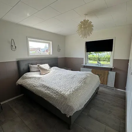 Charming Tree House Close To Legoland Holiday home Lunderskov
