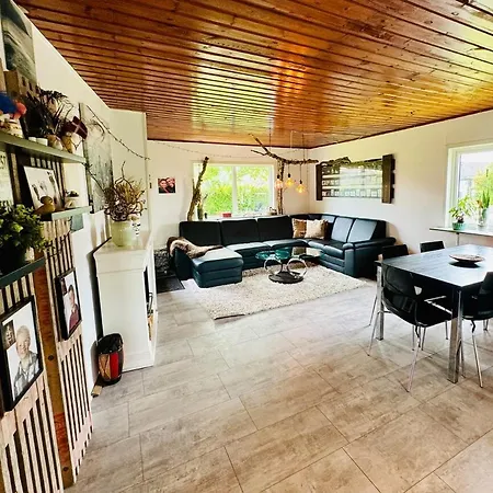 Charming Tree House Close To Legoland Lunderskov