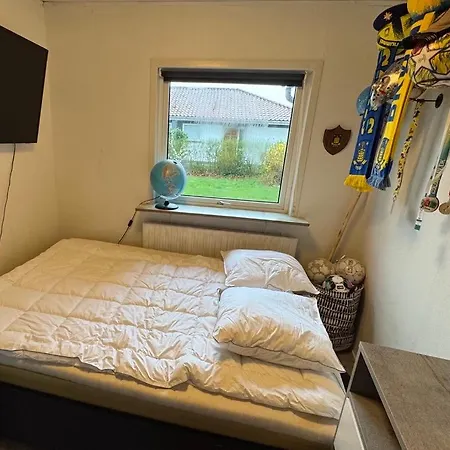 Charming Tree House Close To Legoland Holiday home *